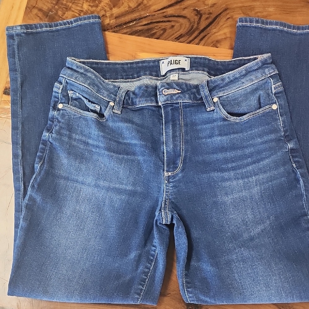 PAIGE Women's Classic Blue Straight Leg Jeans Crop